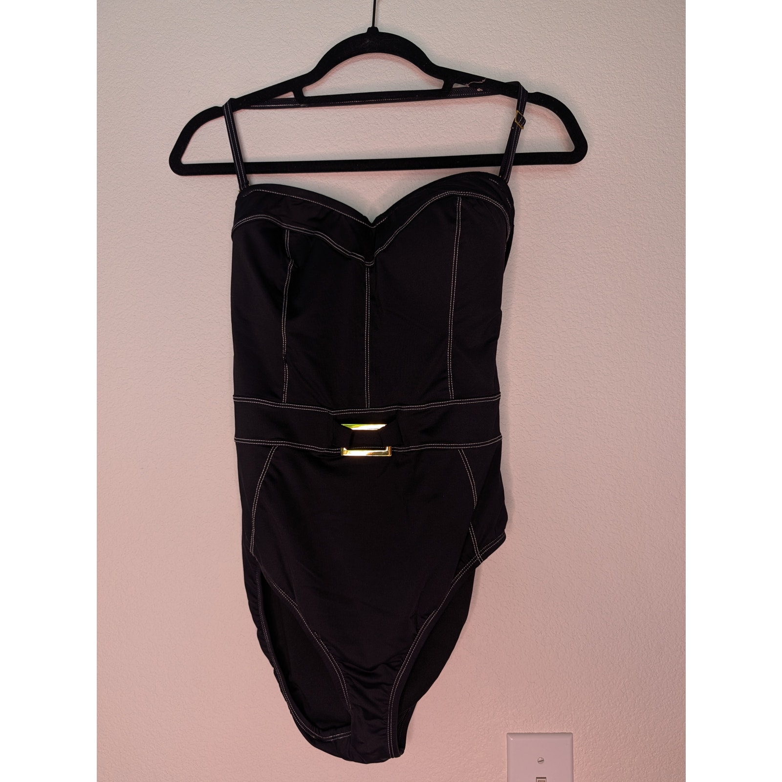 Bleu Rod Beattie Nwt A Fine Line Belted One-Piece Swimsuit Black 10 Beach Travel